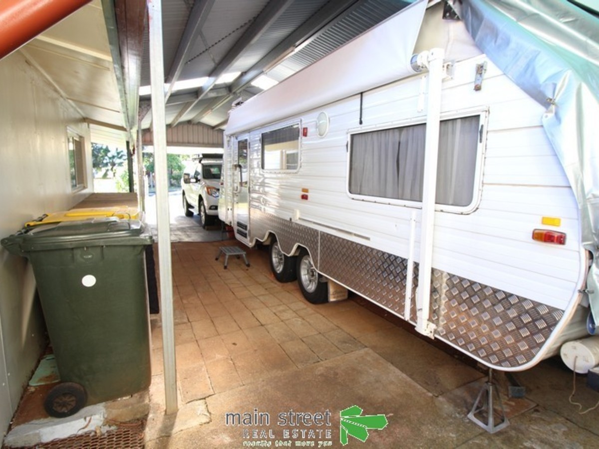9 Logan Street, Atherton