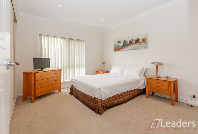 1 / 23 Barbara Avenue, Glen Waverley