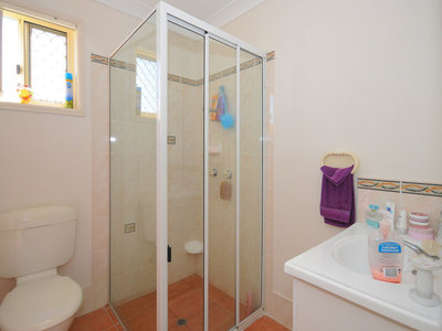 11 Faye Avenue, Scarness