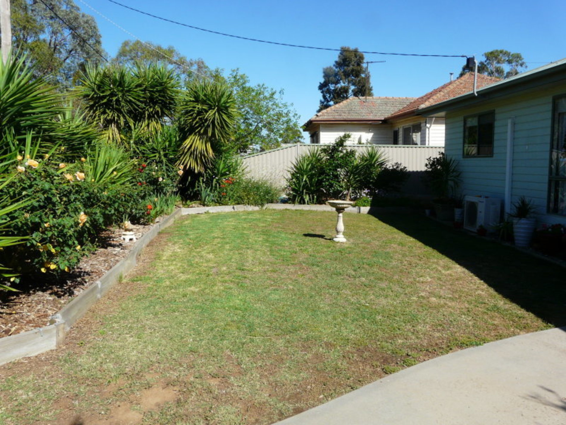 8 Corio Street, Murchison