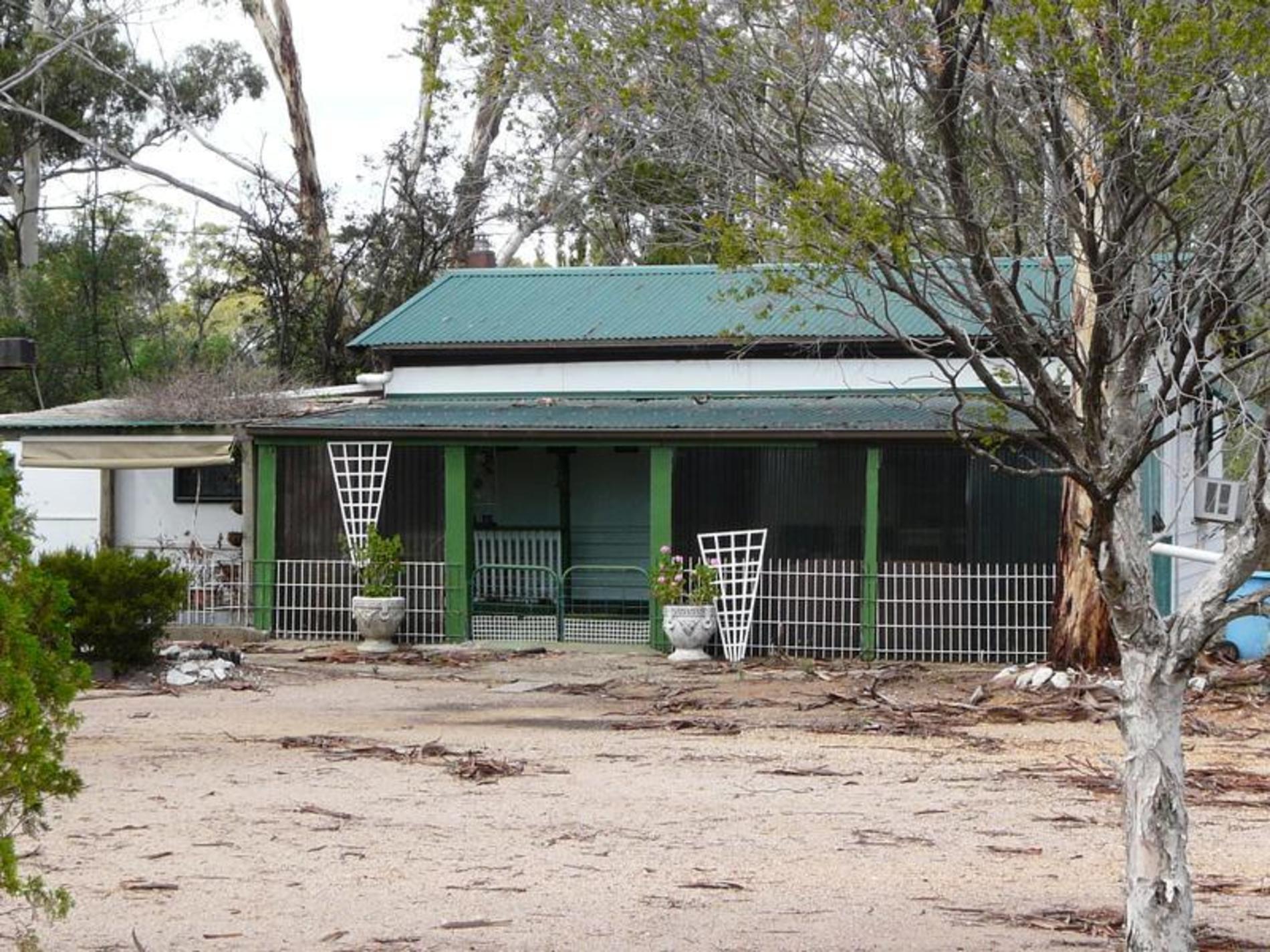 90 Grant Street, Mangalore