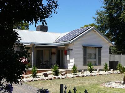 4 Lorraine Avenue, Nagambie