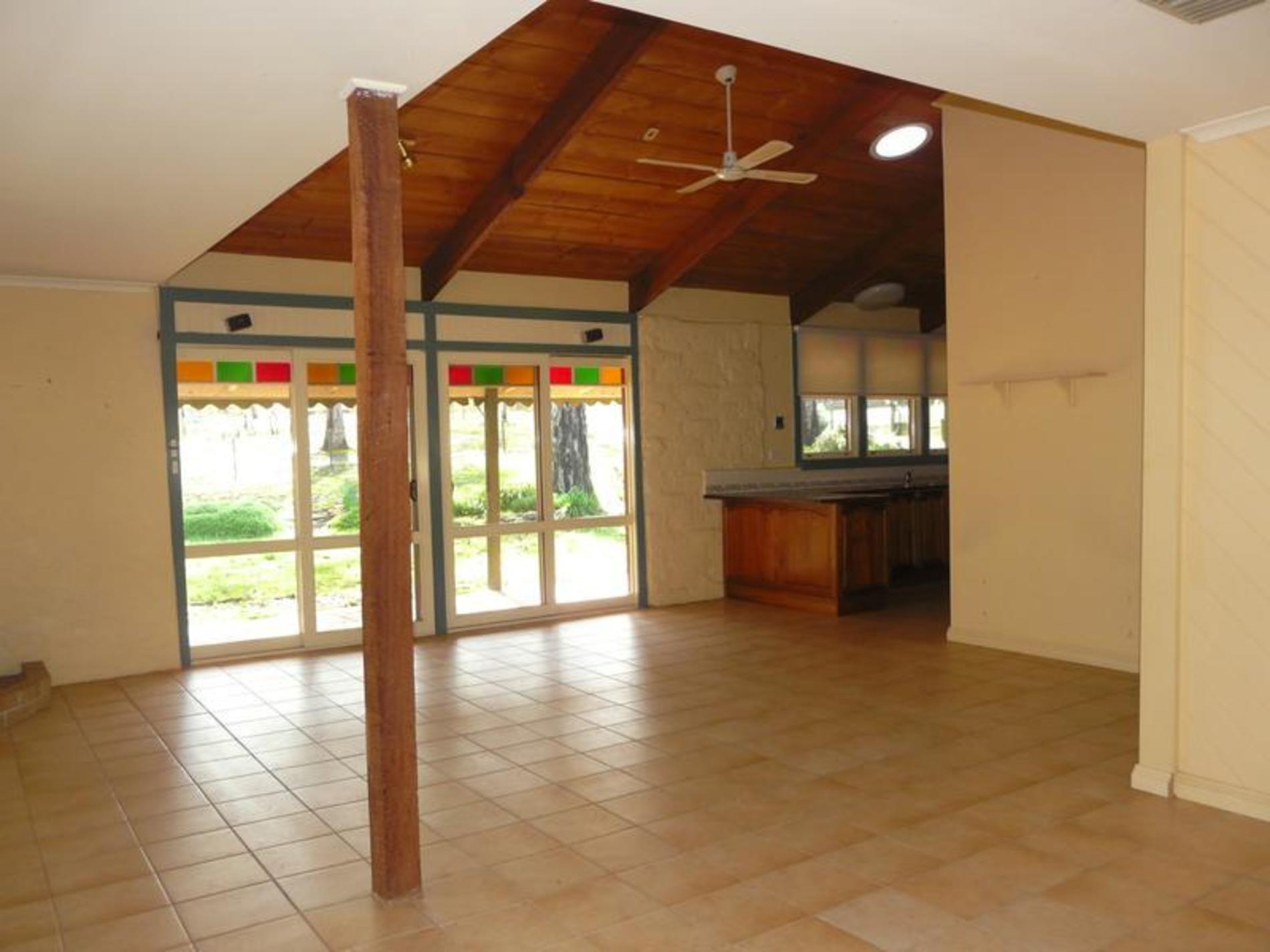 13-14, 59 Reynolds Court, Graytown