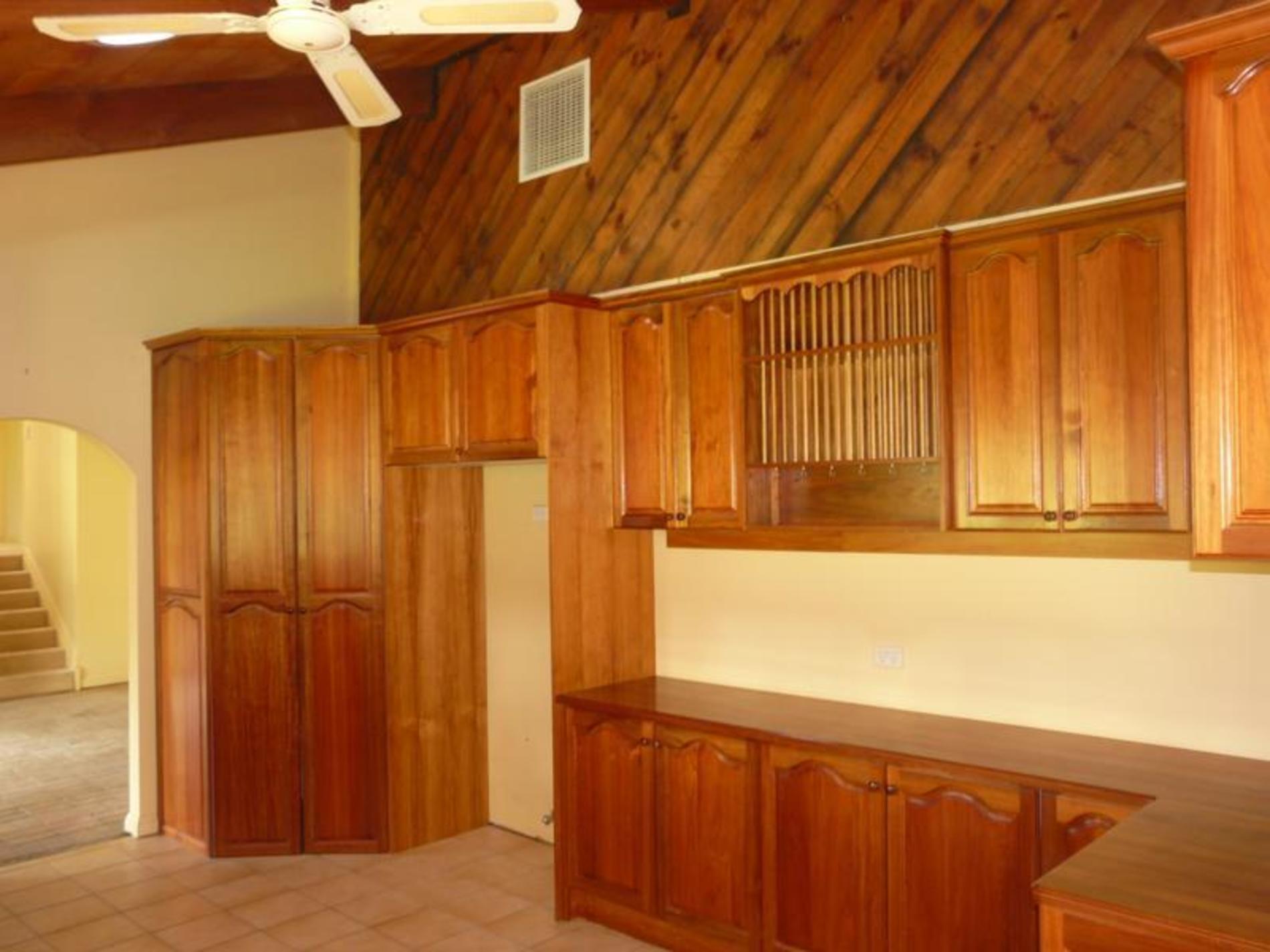 13-14, 59 Reynolds Court, Graytown