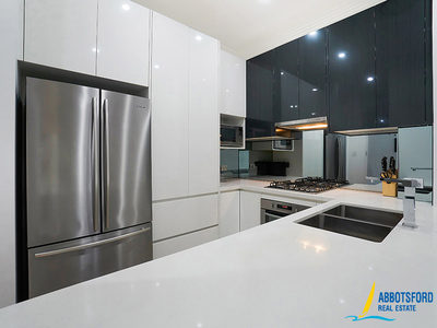 24 / 3a Blackwall Point Road, Abbotsford