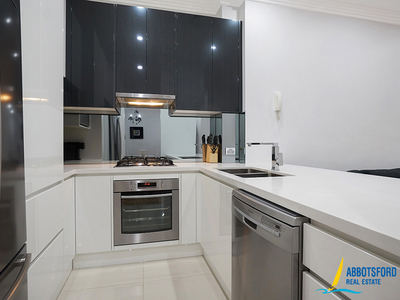 24 / 3a Blackwall Point Road, Abbotsford