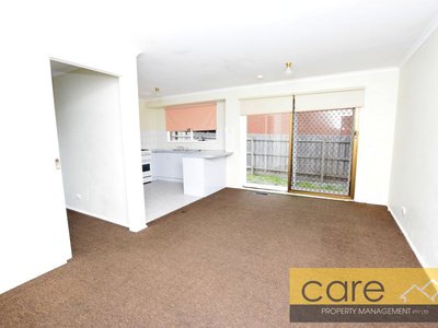 15 Meredith Crescent, Hampton Park