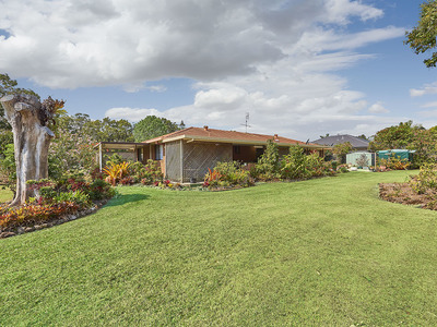 37 Narooma Drive, Ocean Shores