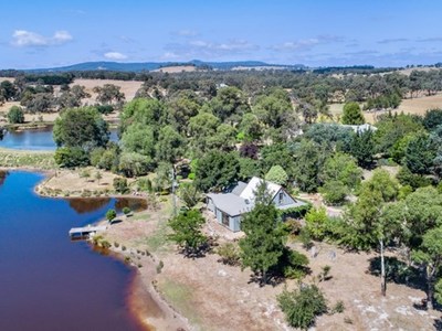 7  Saunders Road, Cobaw