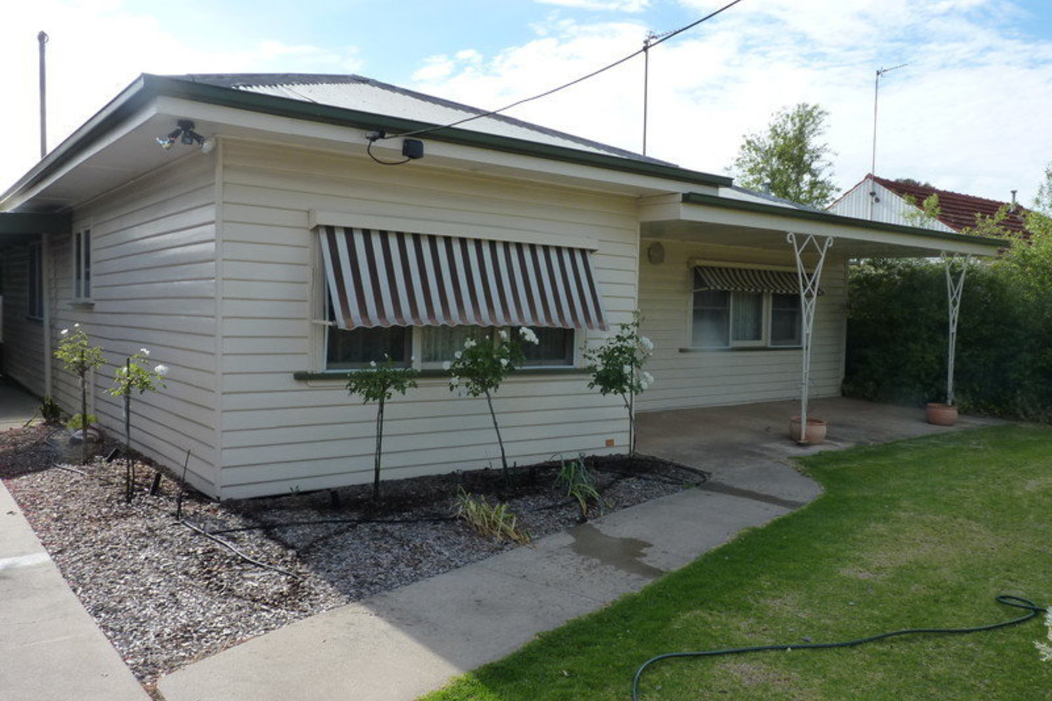 24 Valentine Avenue, Horsham