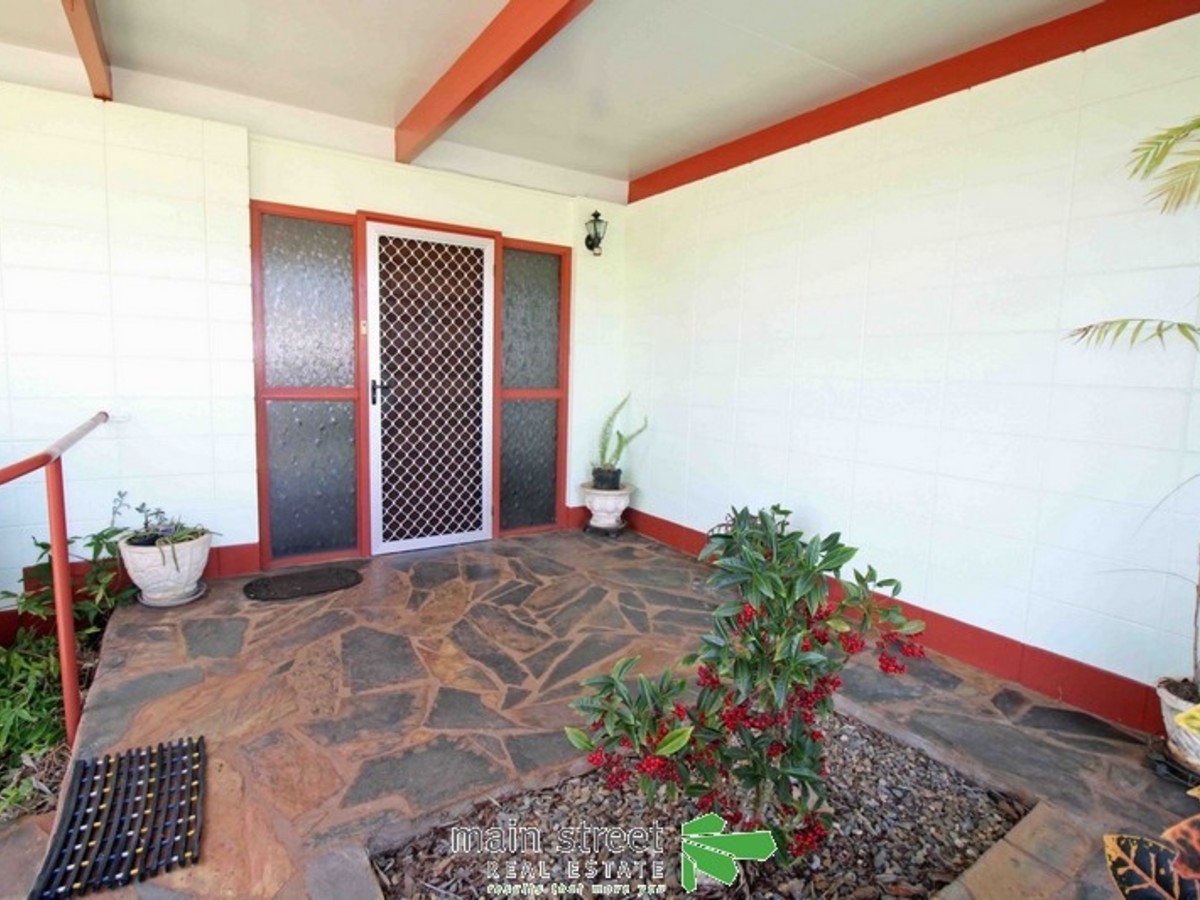 16 First Avenue, Atherton