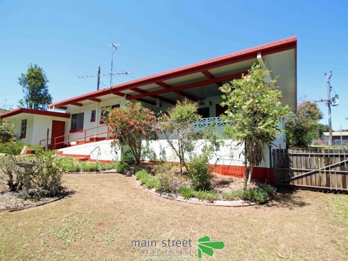 16 First Avenue, Atherton