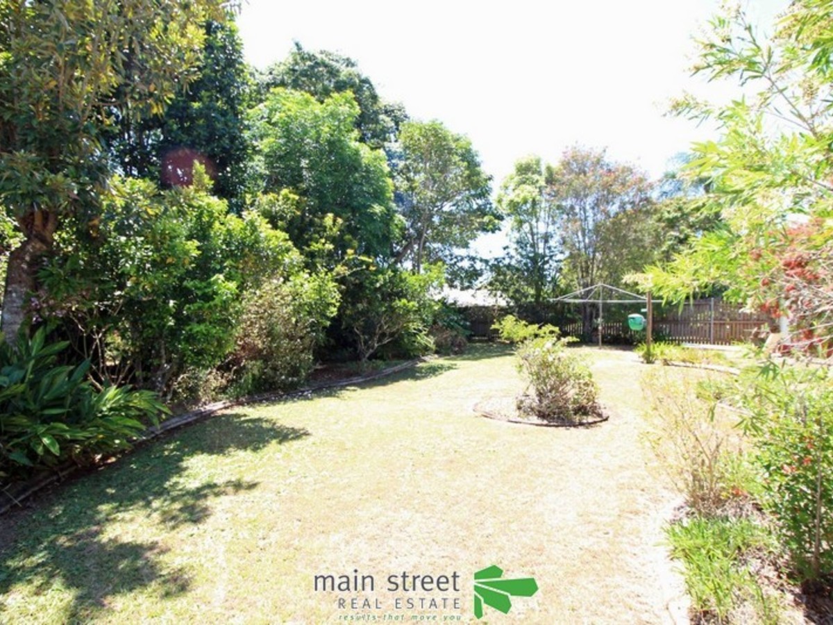 16 First Avenue, Atherton