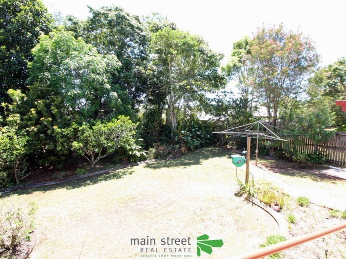 16 First Avenue, Atherton