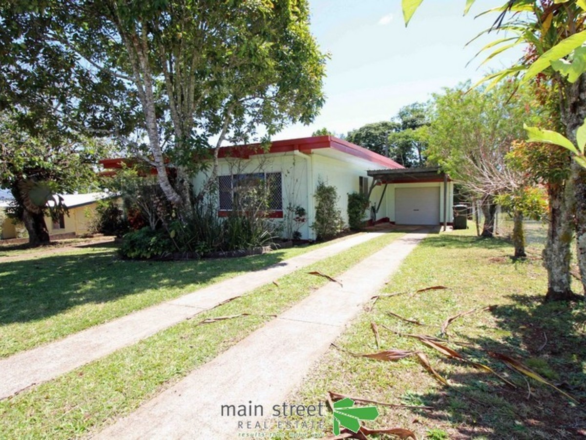 16 First Avenue, Atherton