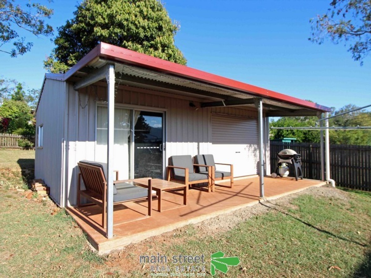 26 Finch Street, Atherton