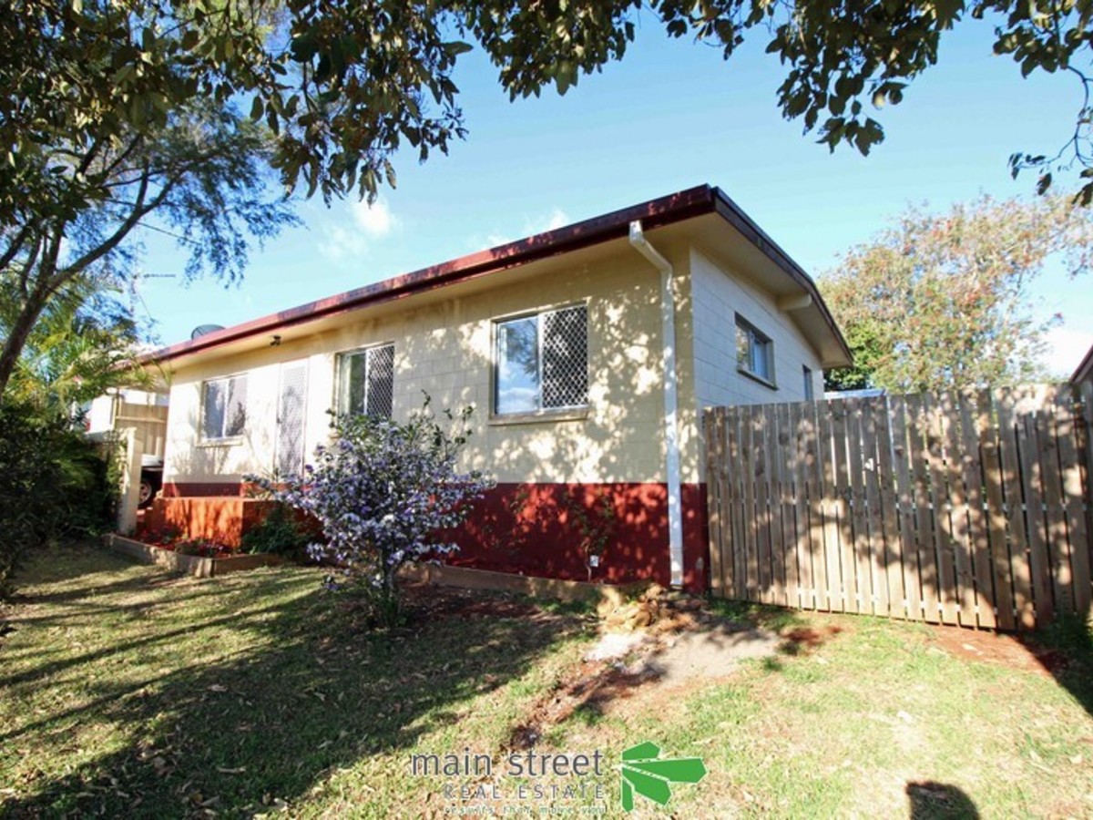 26 Finch Street, Atherton