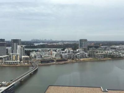1611 / 46 Savona Dr, Wentworth Point