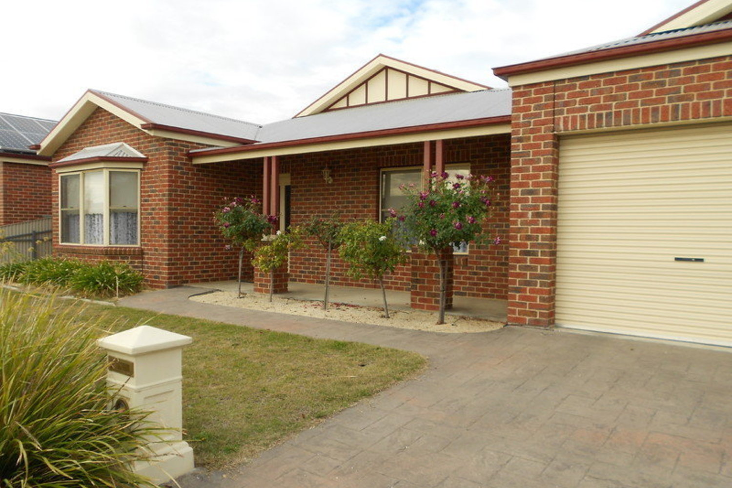 1 Hughes Street, Horsham
