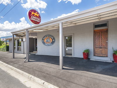 33 Smith Street , Macedon