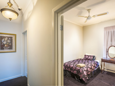 33 Smith Street , Macedon