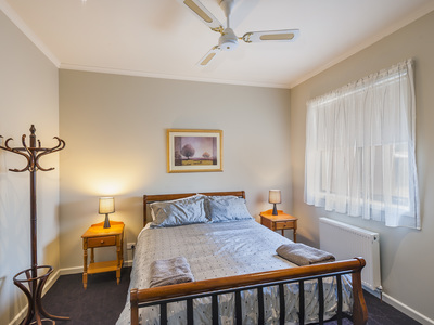 33 Smith Street , Macedon