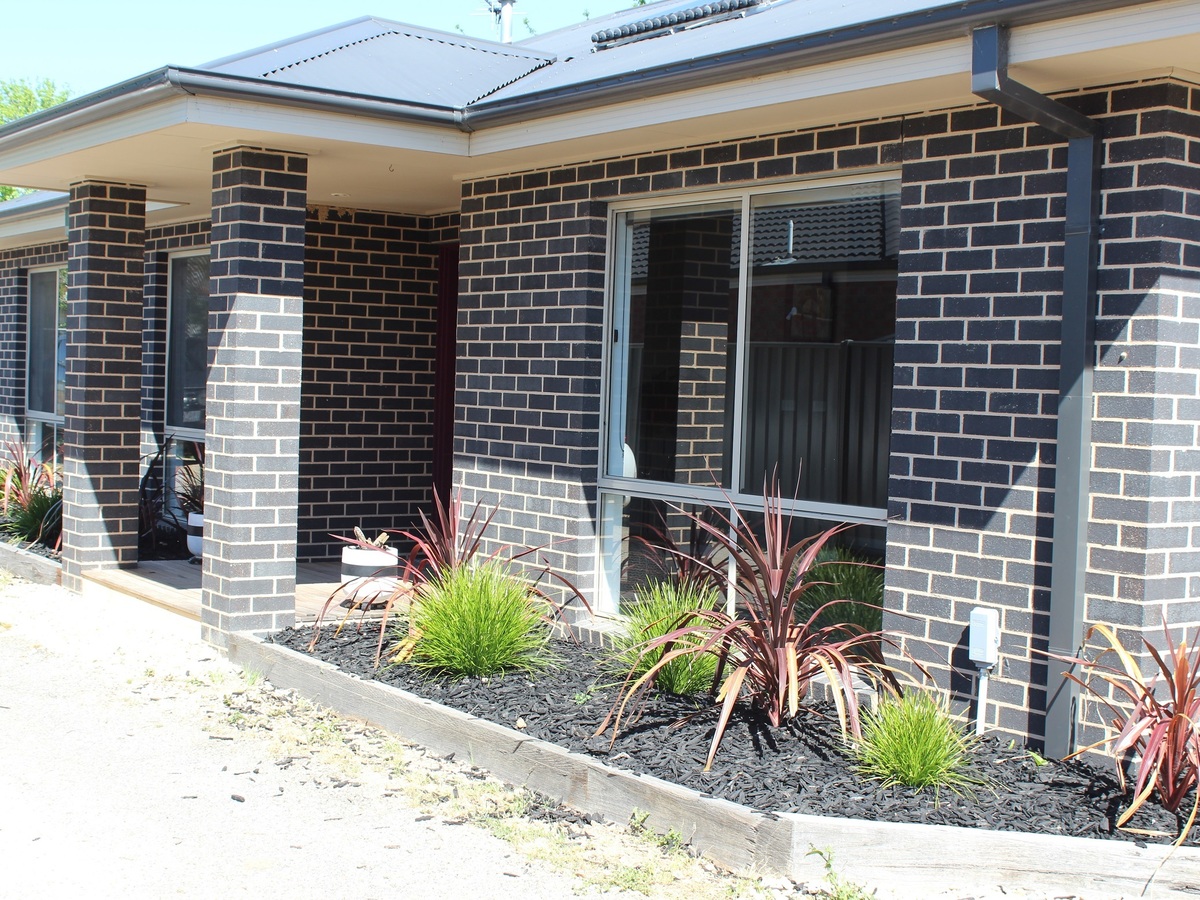 2 / 1 Mary Street, Benalla