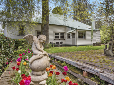1 Pinchoff Lane, Mount Macedon