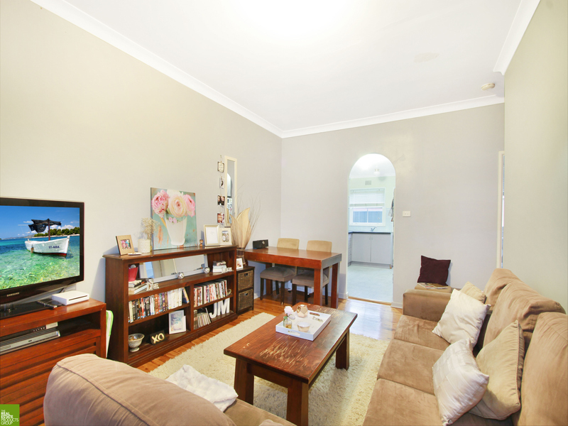 2 / 3 Buckle Cres, West Wollongong