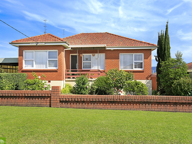 4 Hilltop Avenue, Lake Heights