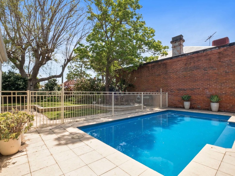 62 Helena Street, Guildford