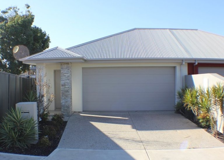 1A McLachlan Avenue, Glenelg North
