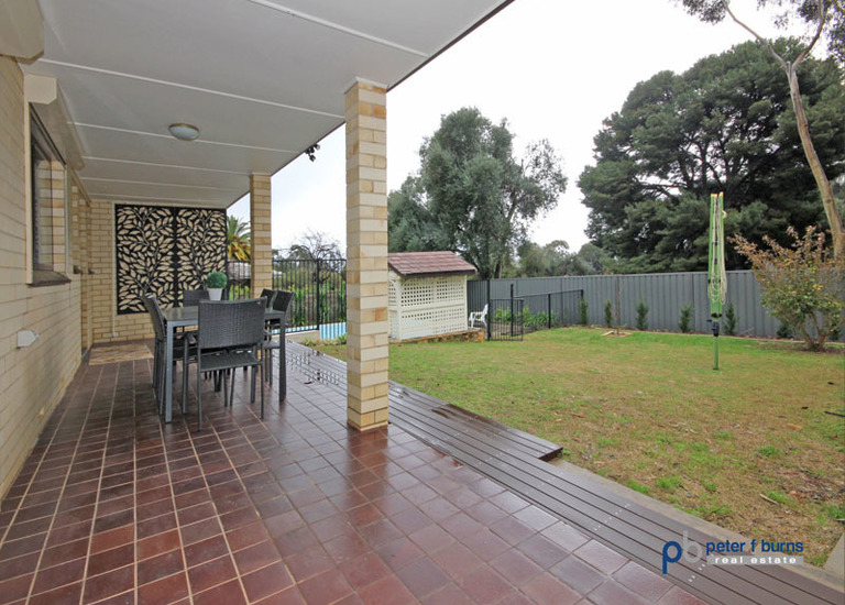 9 Birksgate Drive, Urrbrae