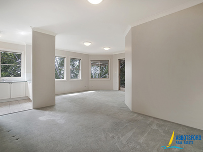 23 / 3a Blackwall Point Road, Abbotsford