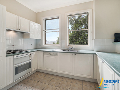 23 / 3a Blackwall Point Road, Abbotsford