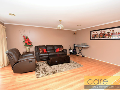 4 Lake View Drive, Narre Warren South