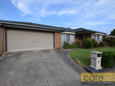 4 Lake View Drive, Narre Warren South