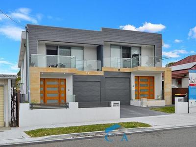 220 Auburn Rd, Auburn