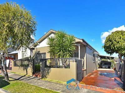 12 Chestnut Rd, Auburn