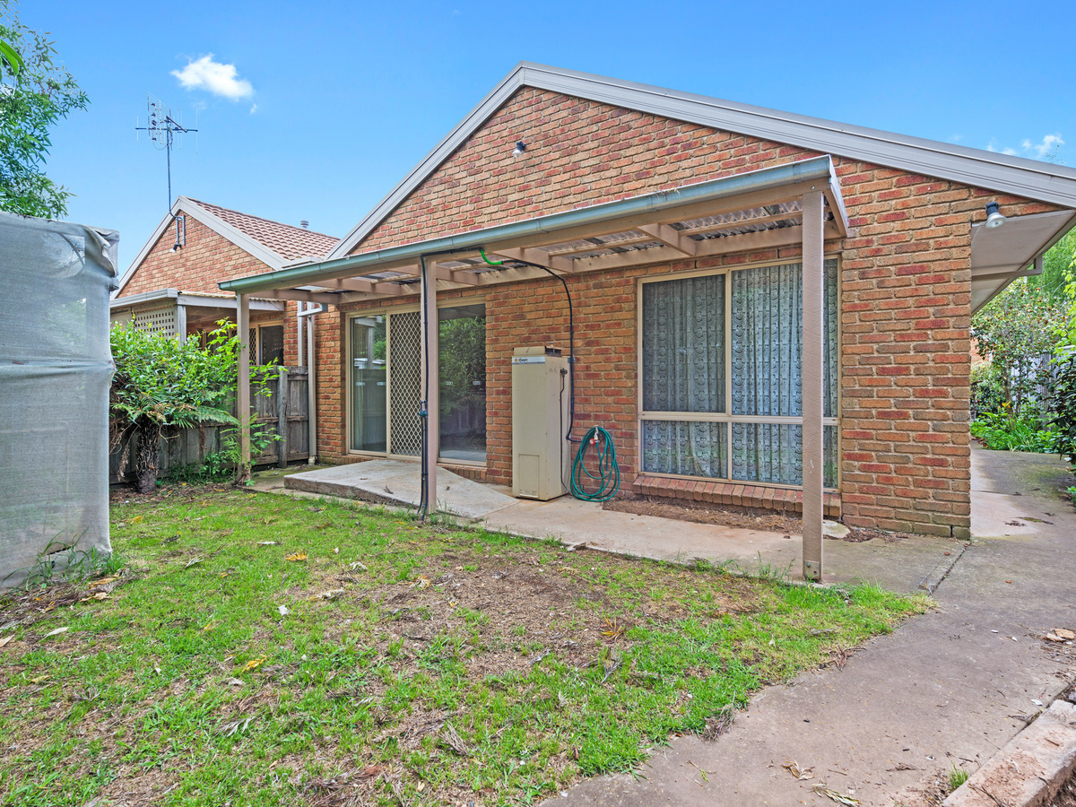 8A Hiscock Court, Benalla