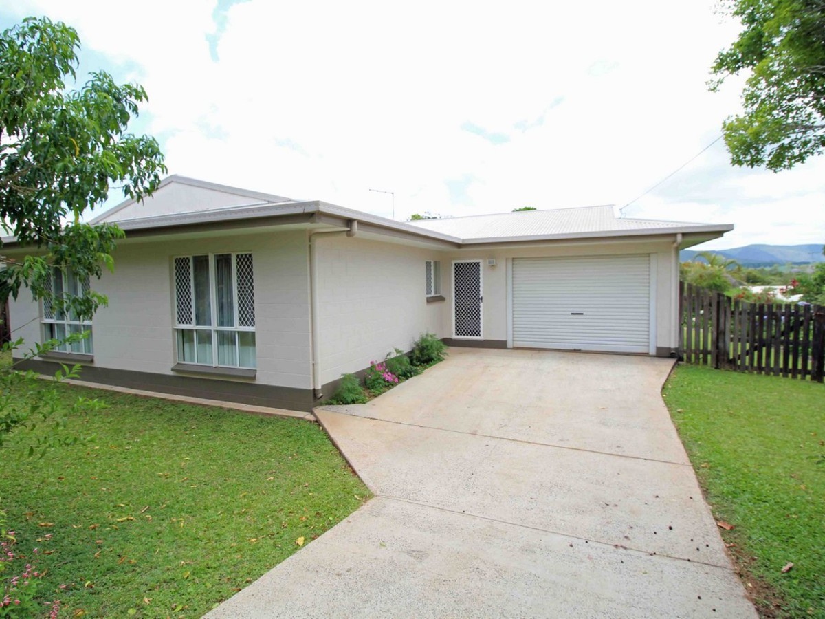 7 Goldview Street, Atherton