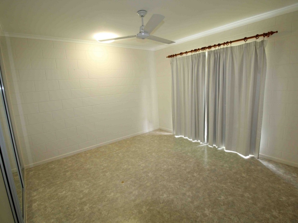 7 Goldview Street, Atherton