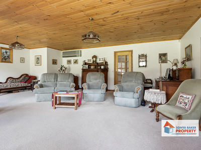 8 Rettkes Road, Somerset