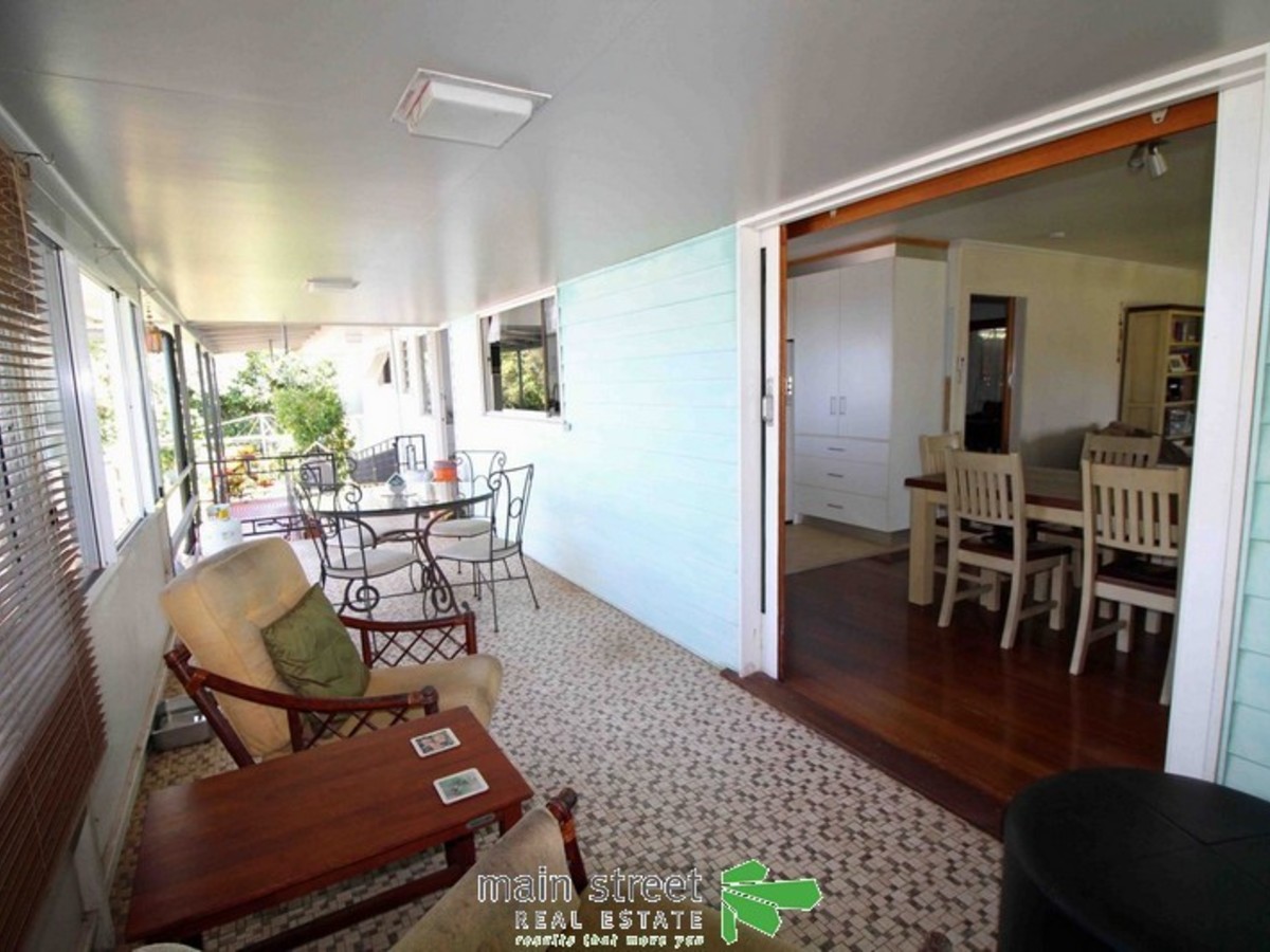 12 First Avenue, Atherton