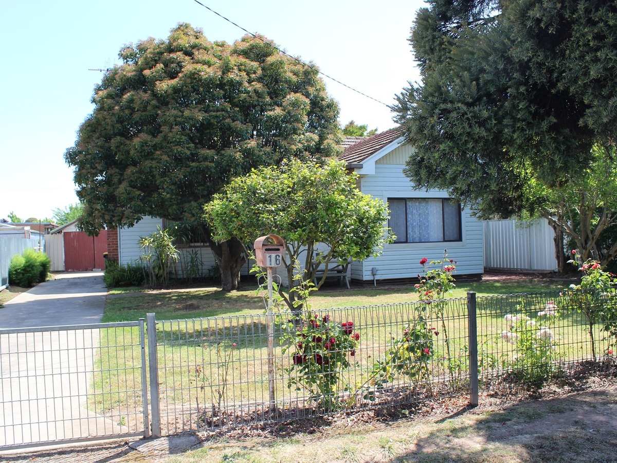 16 Crofton Street, Benalla
