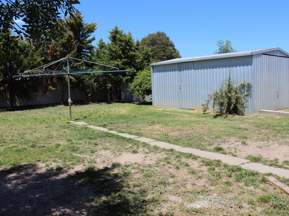 11 Tomkins Parade, Benalla