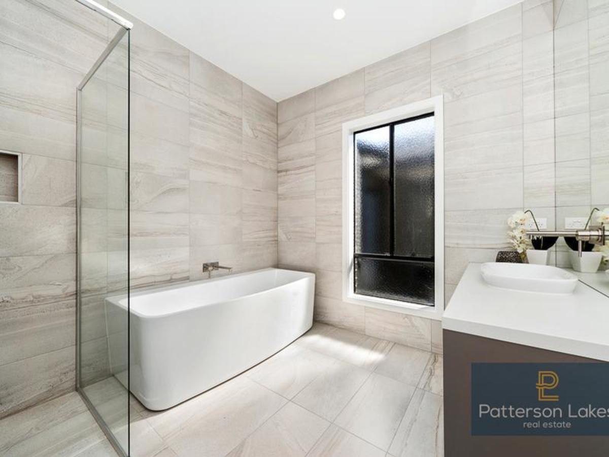 15 Erindale Street, Cranbourne West