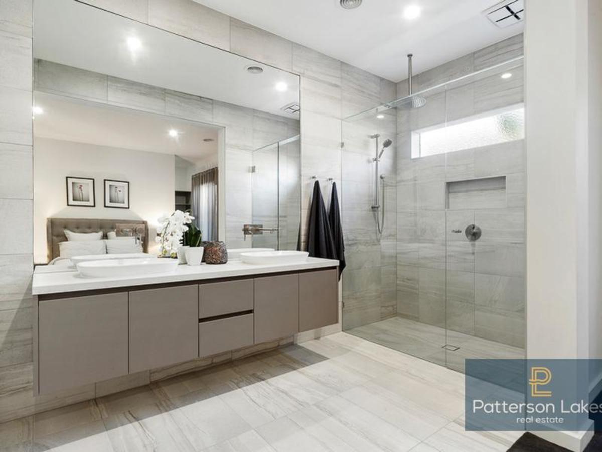 15 Erindale Street, Cranbourne West