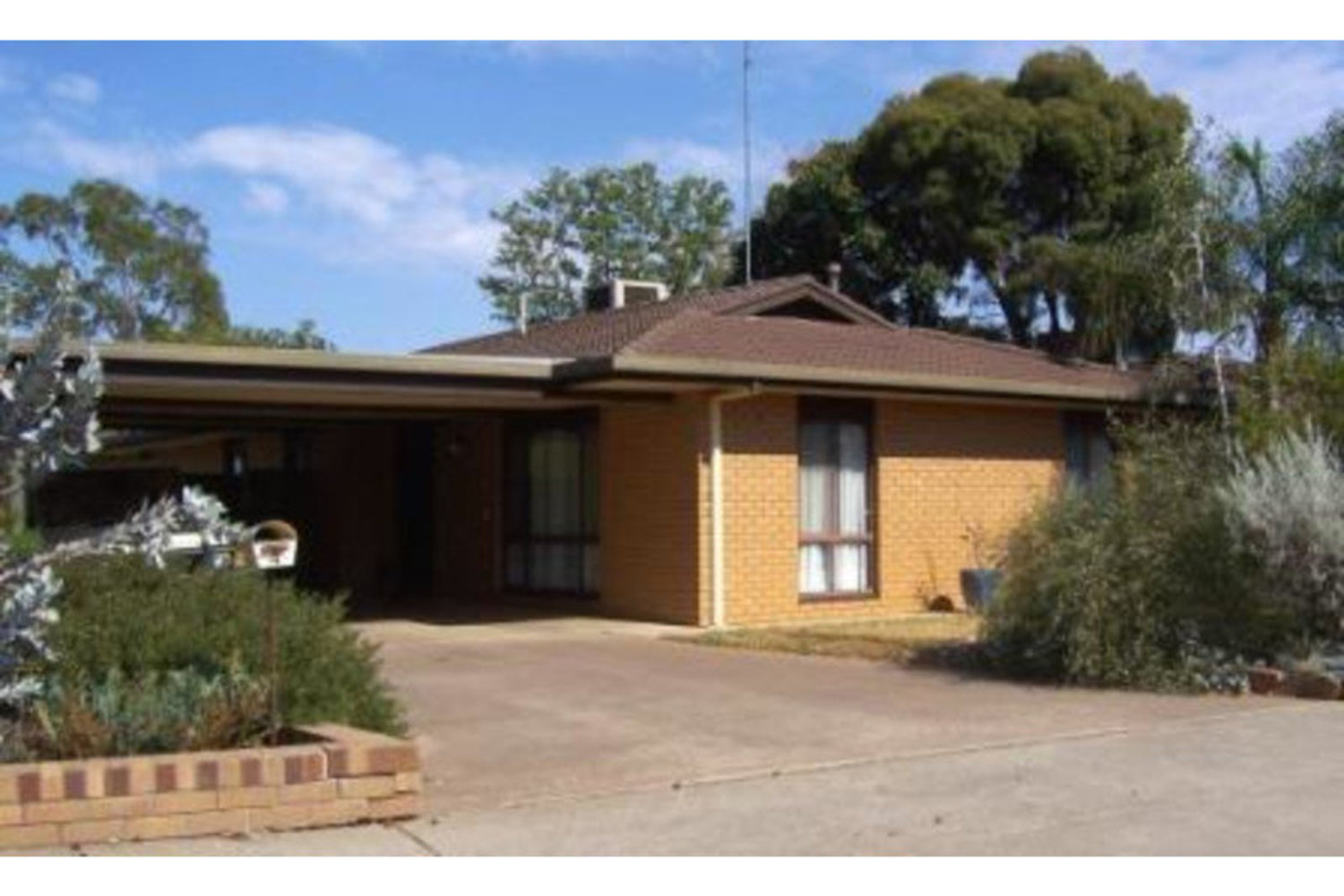 4 Drummond Street, Horsham