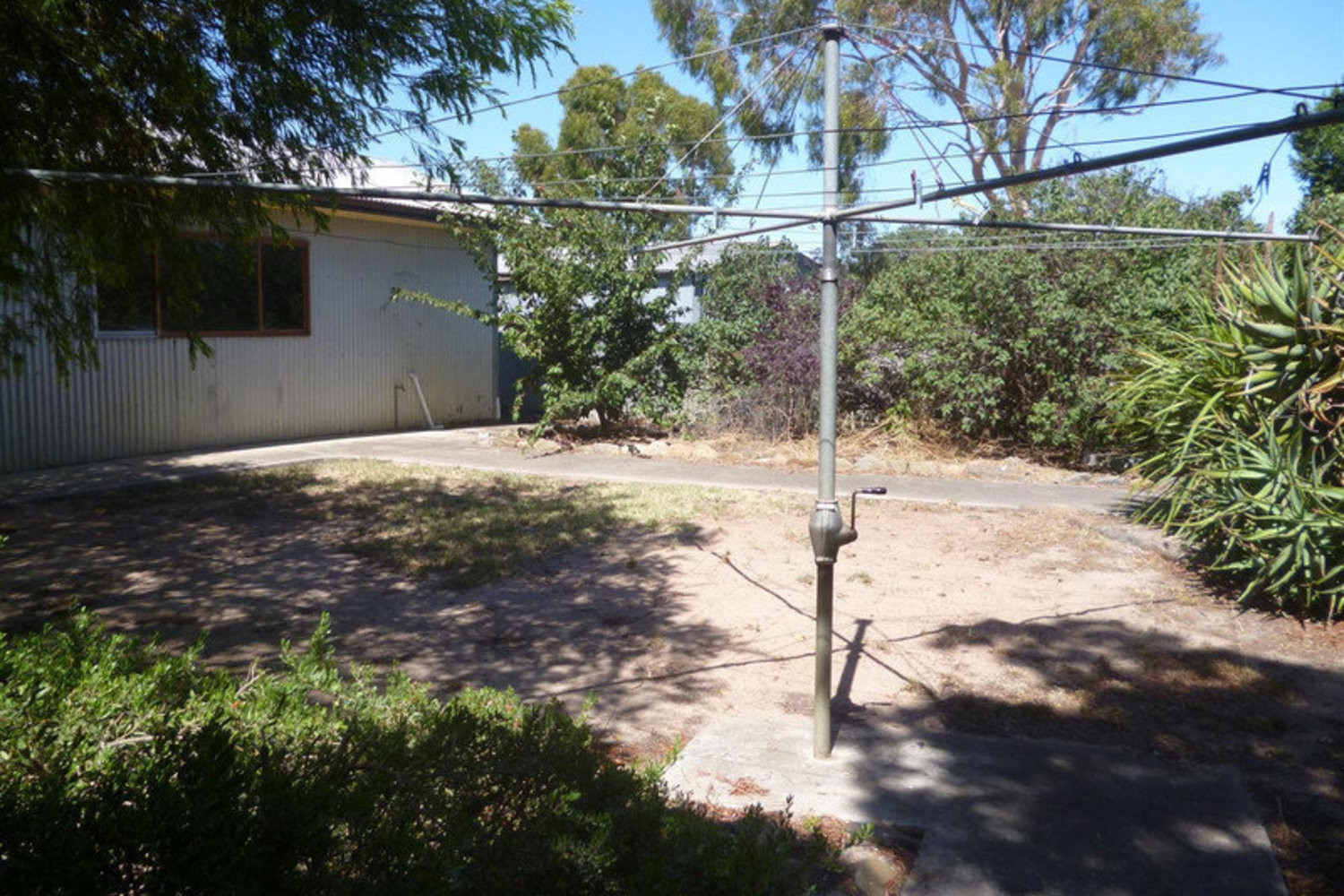 4 Drummond Street, Horsham